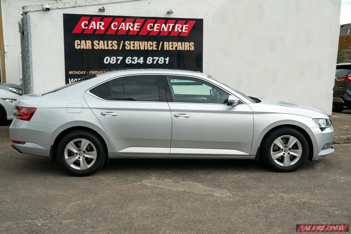 🔥 2016 Skoda Superb 1.6 TDI 120 BHP 🔥 - Image 3