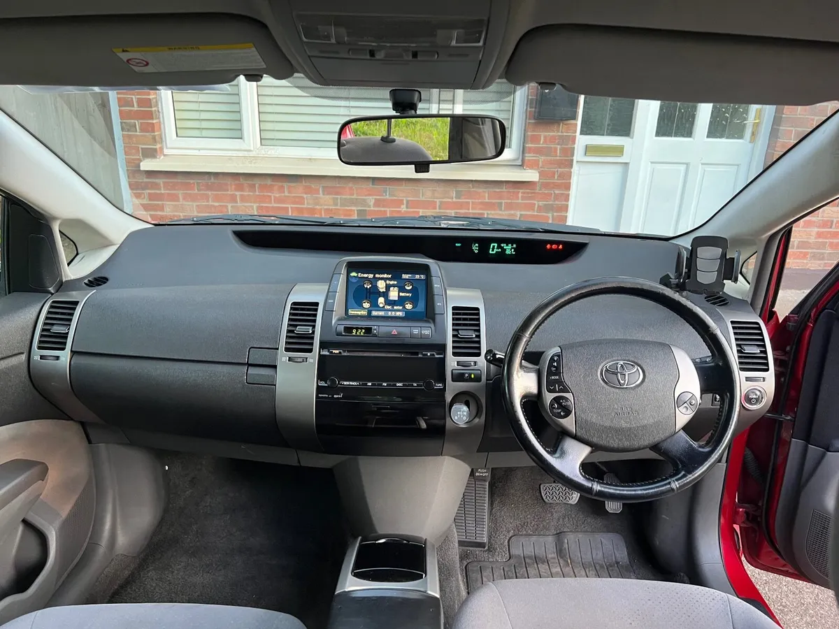 Toyota Prius 2007 - Image 2