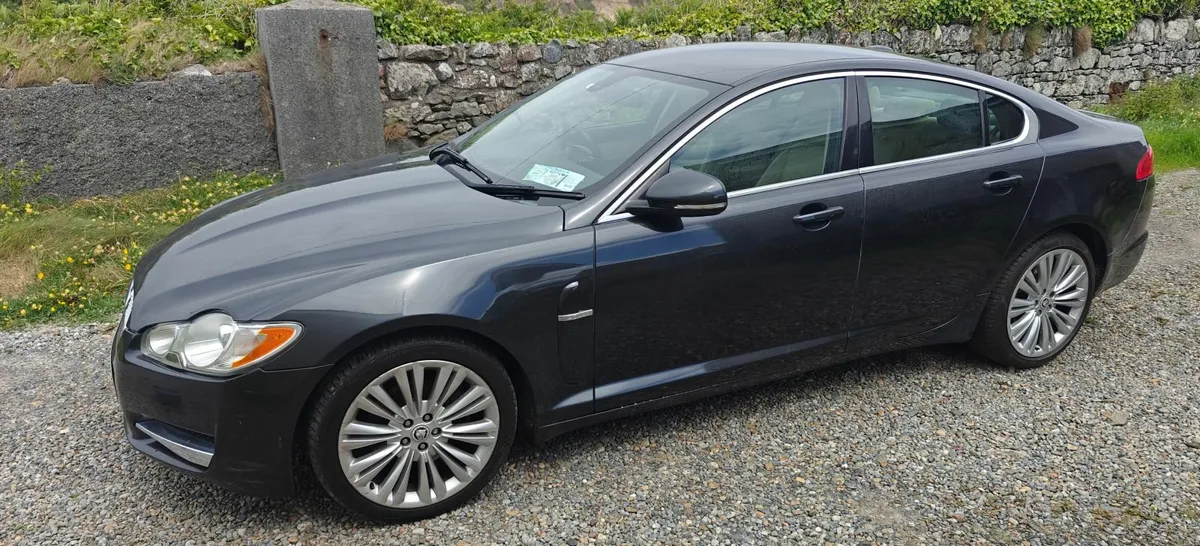 Jaguar XF 2011 - Image 3