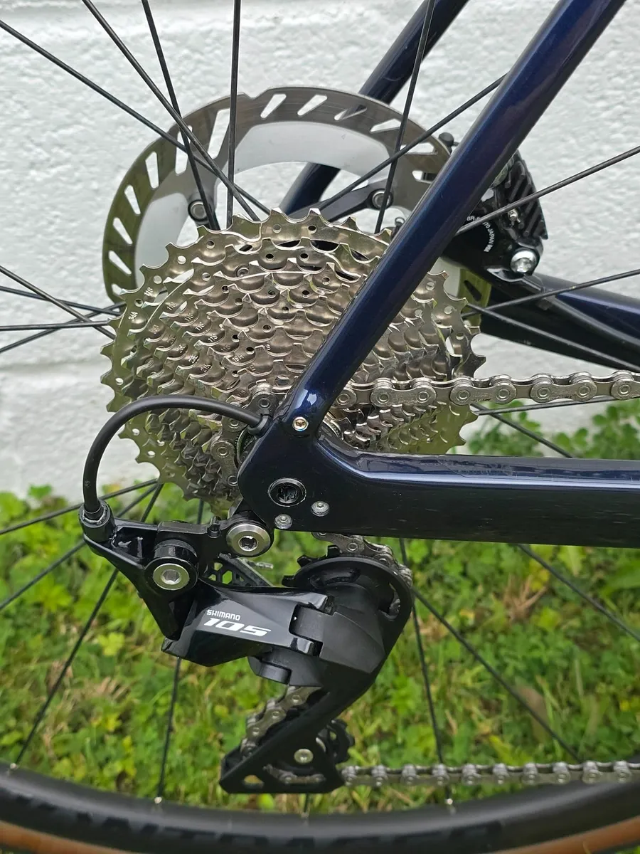 2022 Trek Domane SL 5 size 58 - Image 2