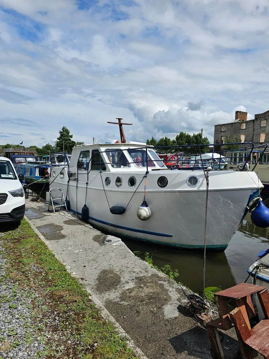 Boat - Image 1