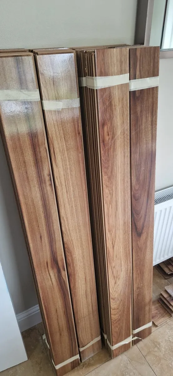 Free Laminate Flooring - Image 1