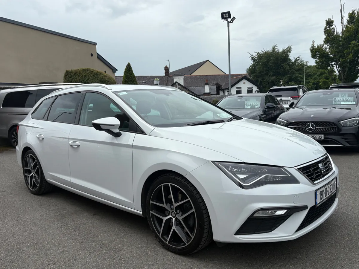 191 SEAT LEON FR DSG 2.0 Diesel Estate *Low Kils* - Image 3