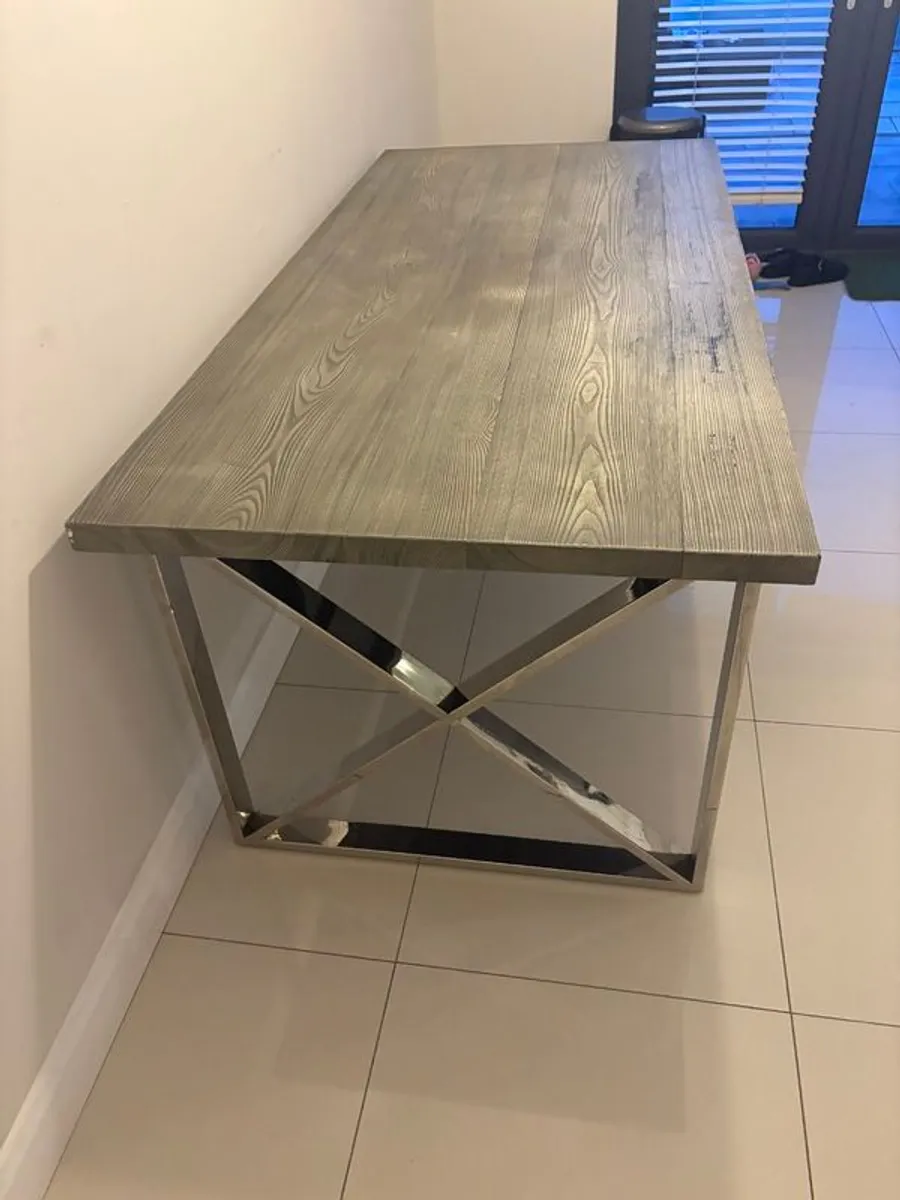 Kitchen table - Image 3