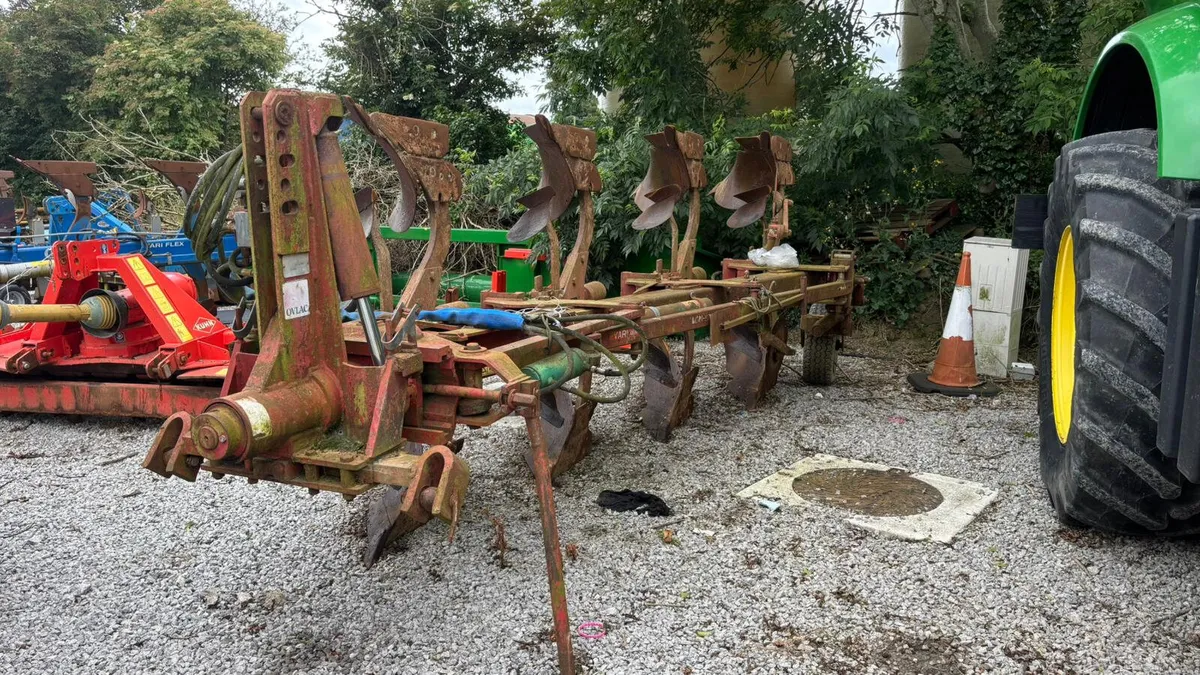 4 Furrow Ovlac Vari Width Plough - Image 2