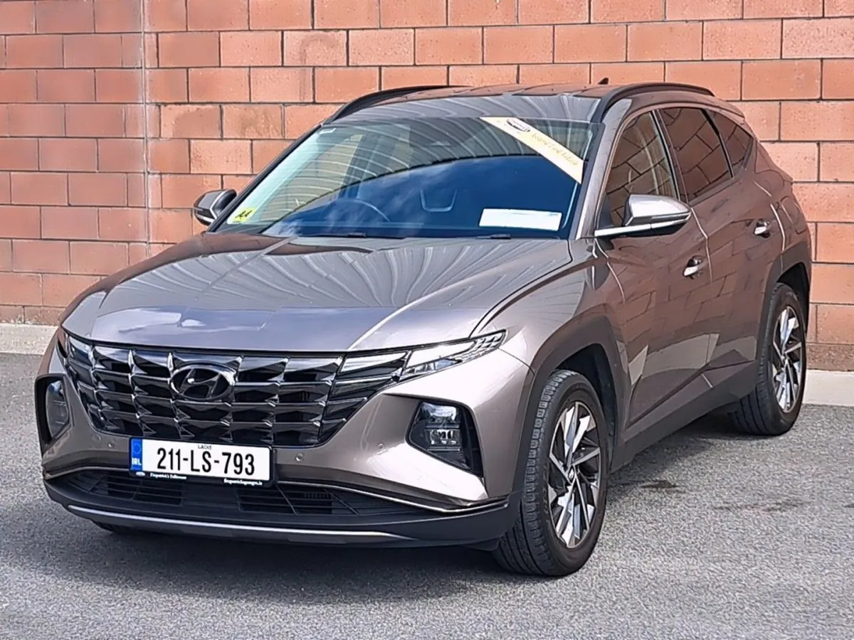 Hyundai Tucson Executive Plus Model 1.6 Diesel. - Image 2