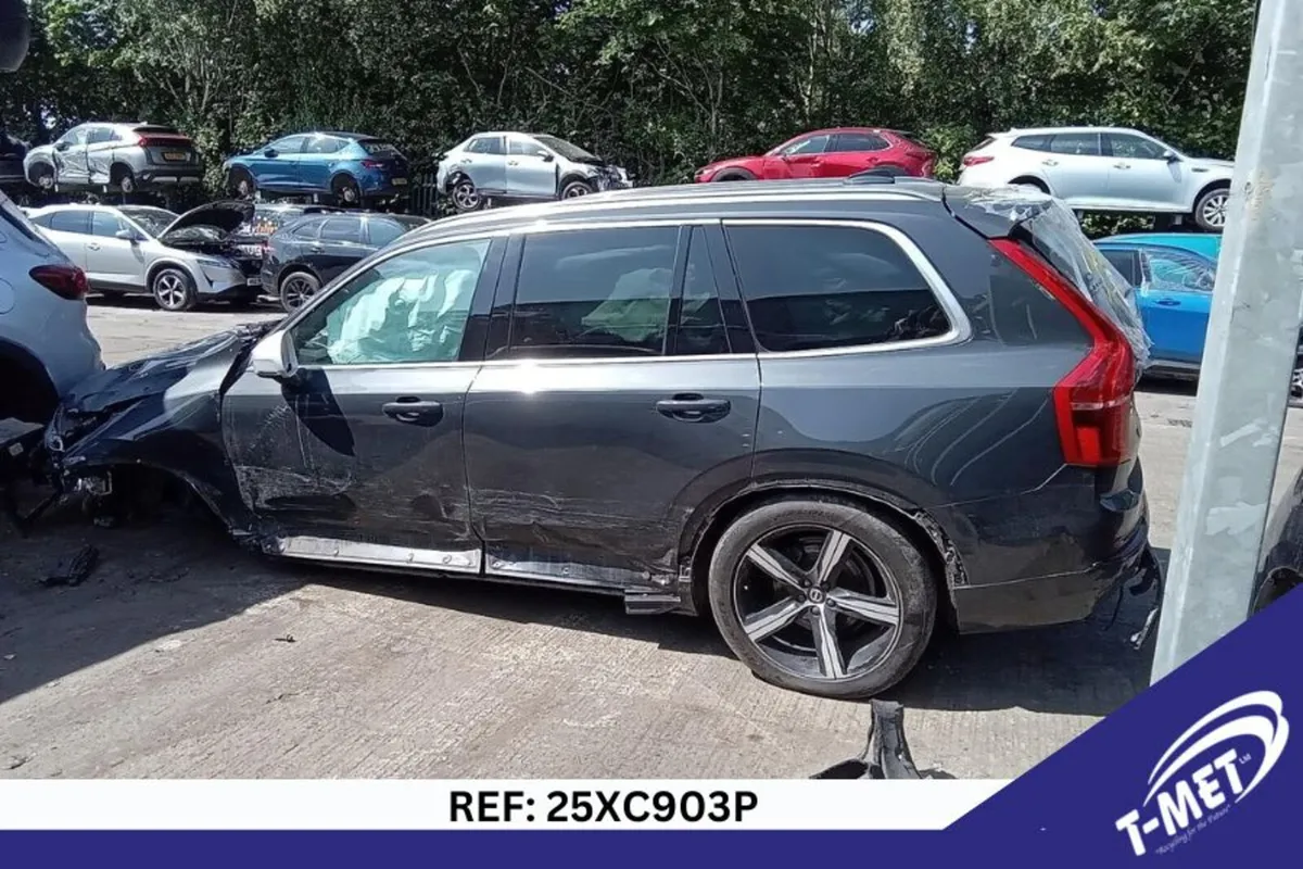 2017 VOLVO XC90 BREAKING FOR PARTS - Image 3