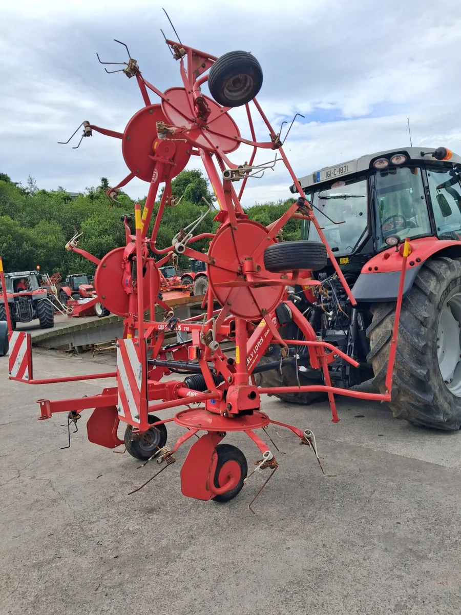 Lely Lotus 770 tedder - Image 1