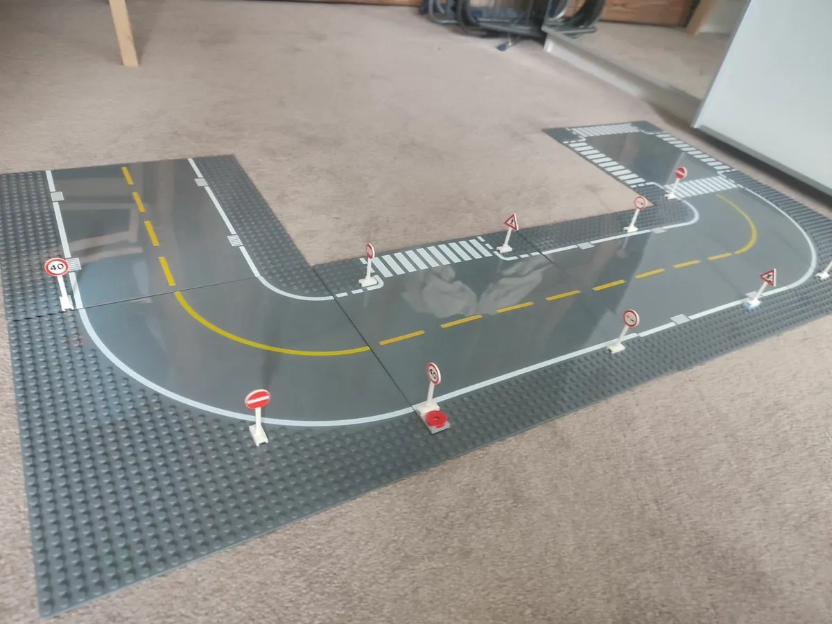 Lego road plates and traffic signs - Image 3