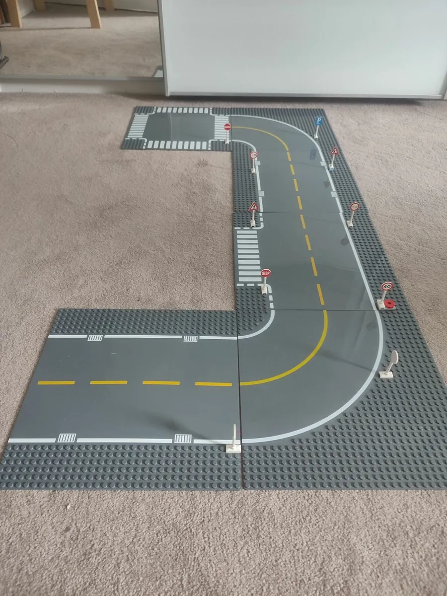 Lego road plates and traffic signs - Image 4