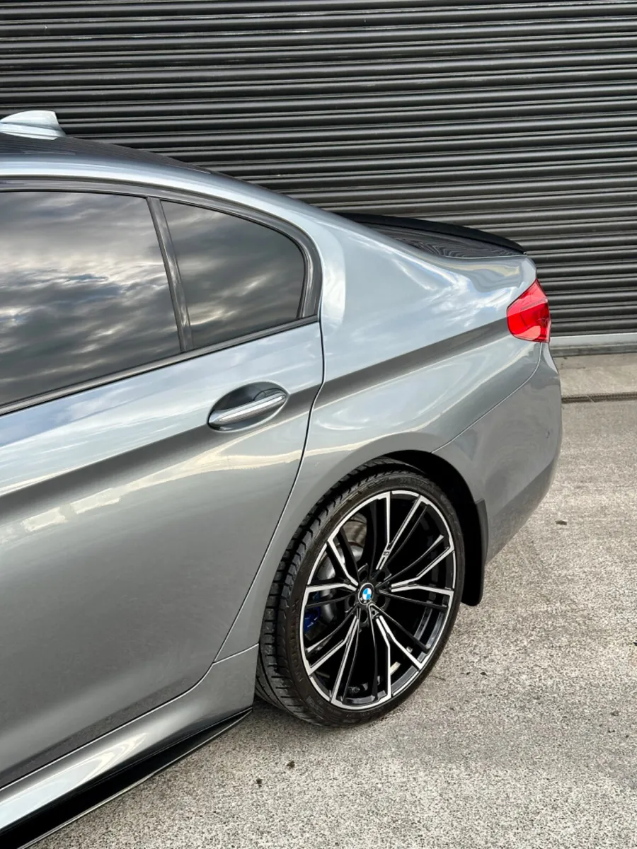 2017 BMW 520D MSPORT PRO SUNROOF MPERFORMANCE - Image 3