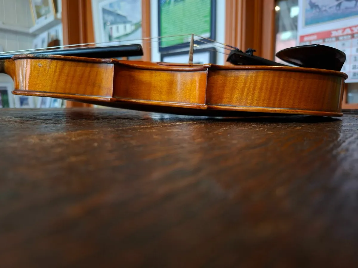 Violin - Image 2