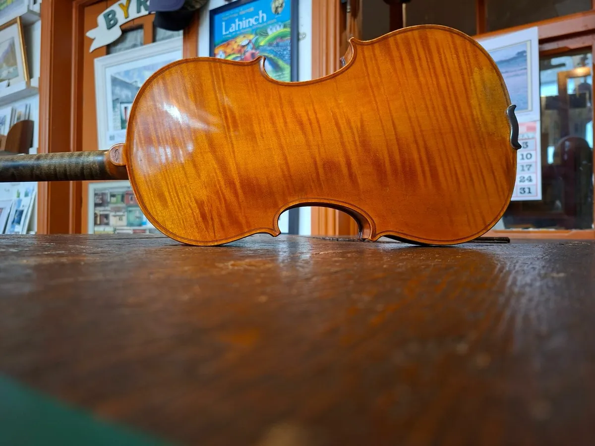 Violin - Image 3