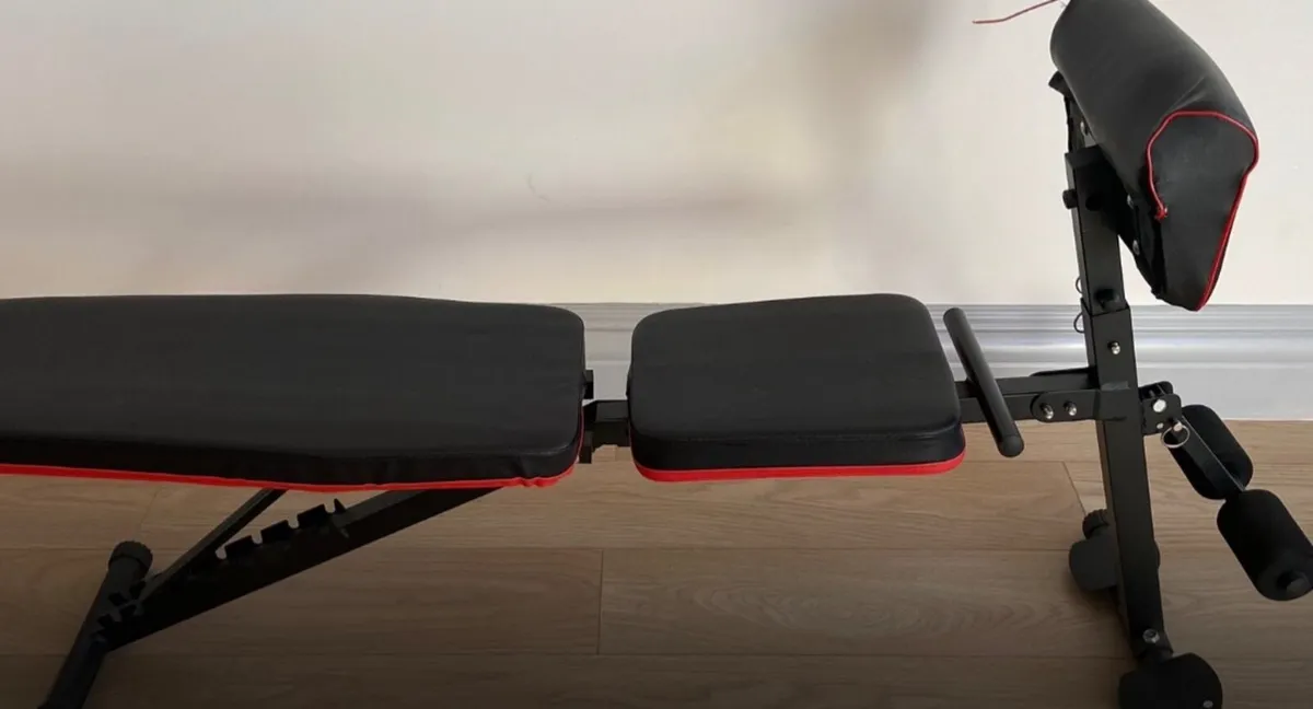 Exercise bench