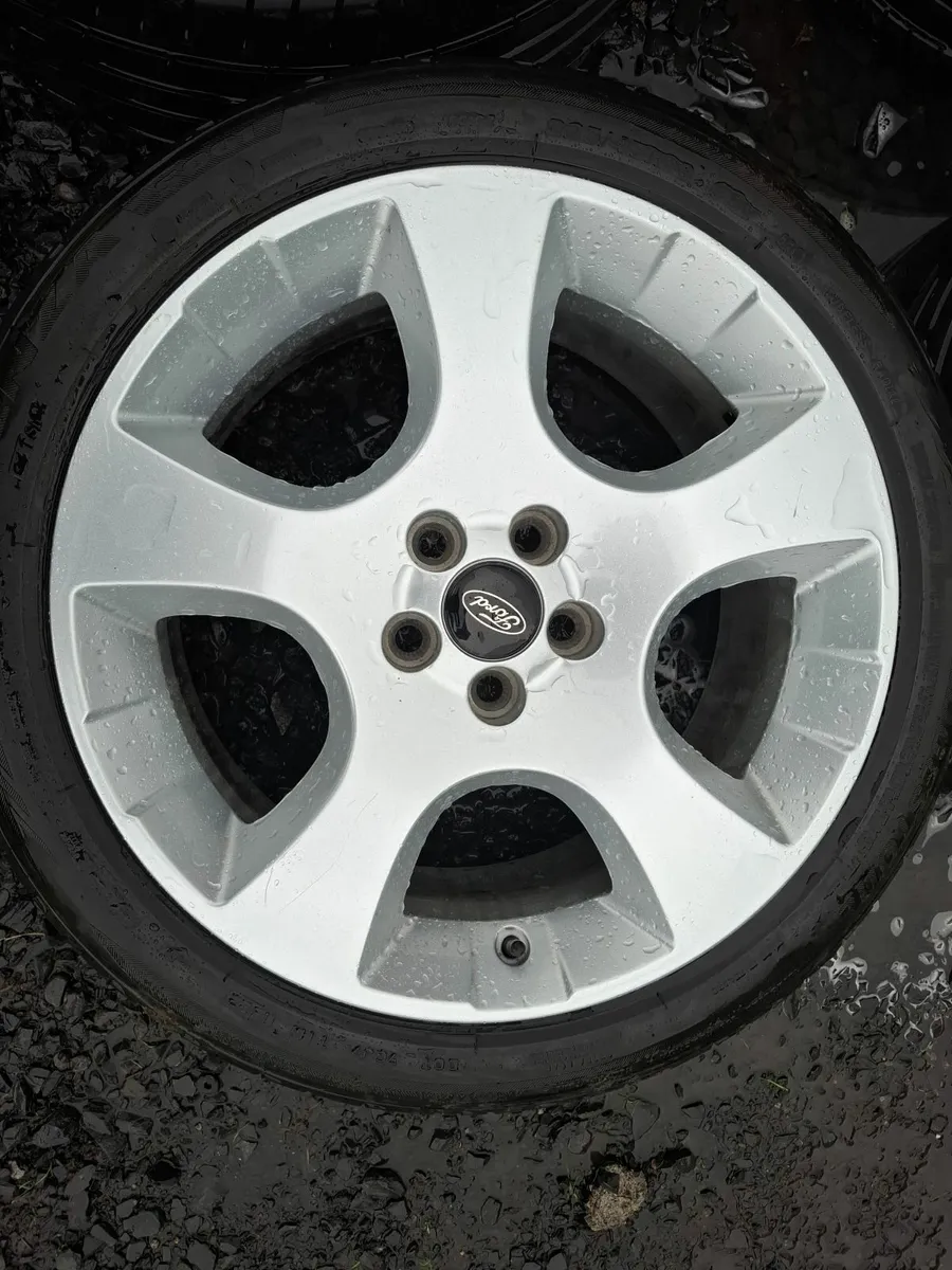 18" Ford Alloys with tyres - Image 1