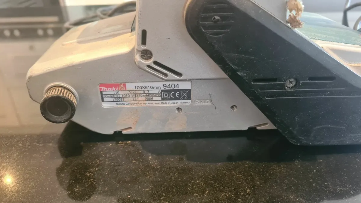 Makita 9404 110 v - Image 3