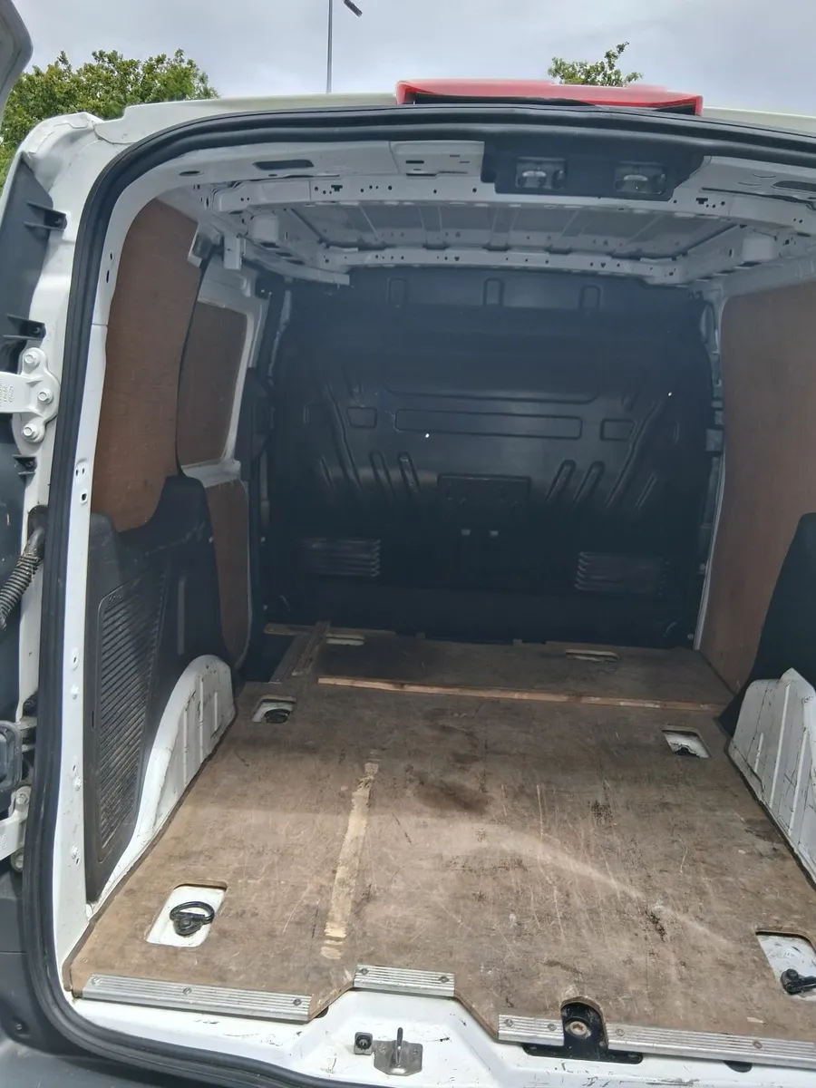 Ford Transit 2016 - Image 2