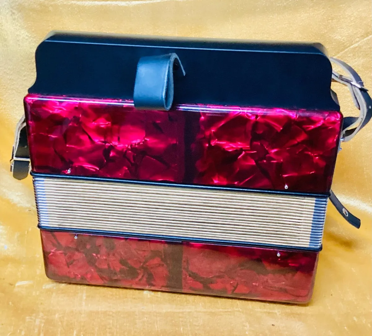 HOHNER B/C DOUBLE RAY BLACK DOT BUTTON ACCORDION - Image 2