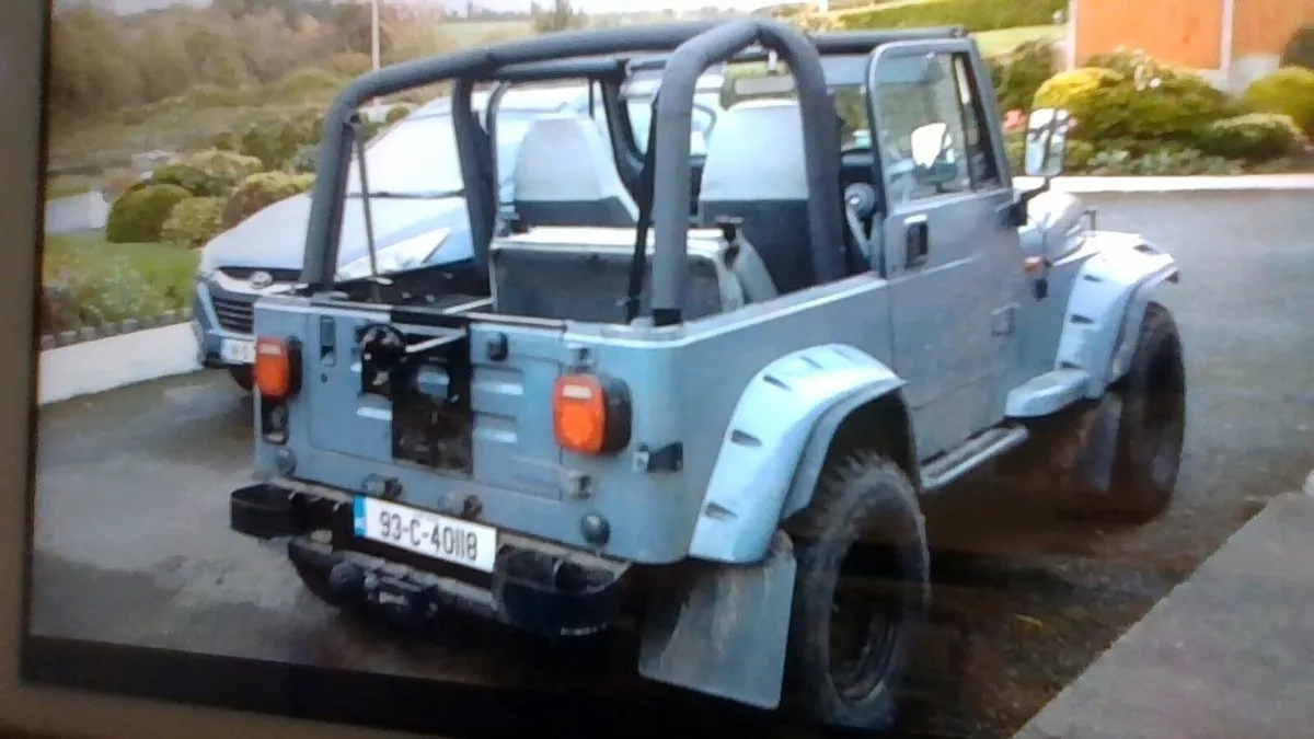 Jeep Wrangler 1993  .Great condition - Image 4