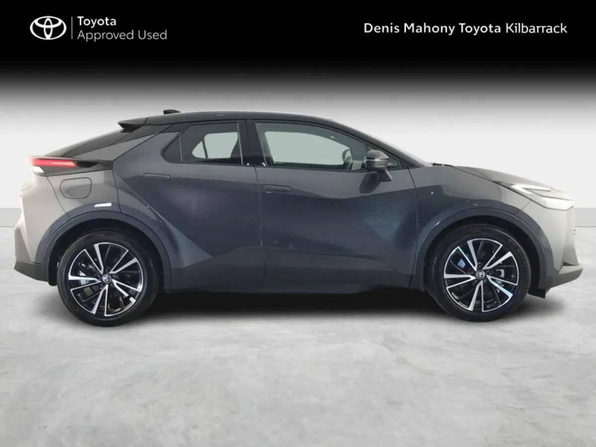 Toyota C-HR C-HR PHEV SOL Auto - Image 3