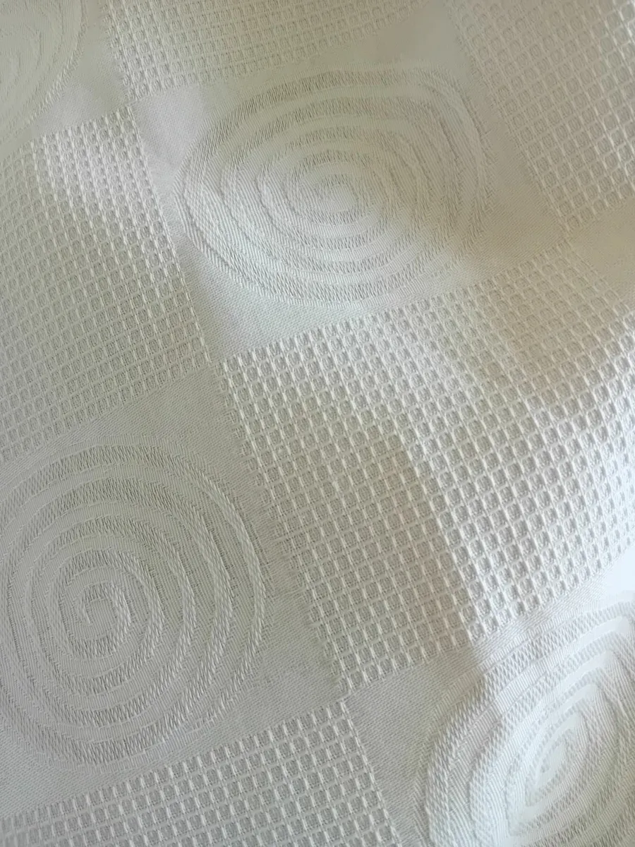 Curtains - Image 3