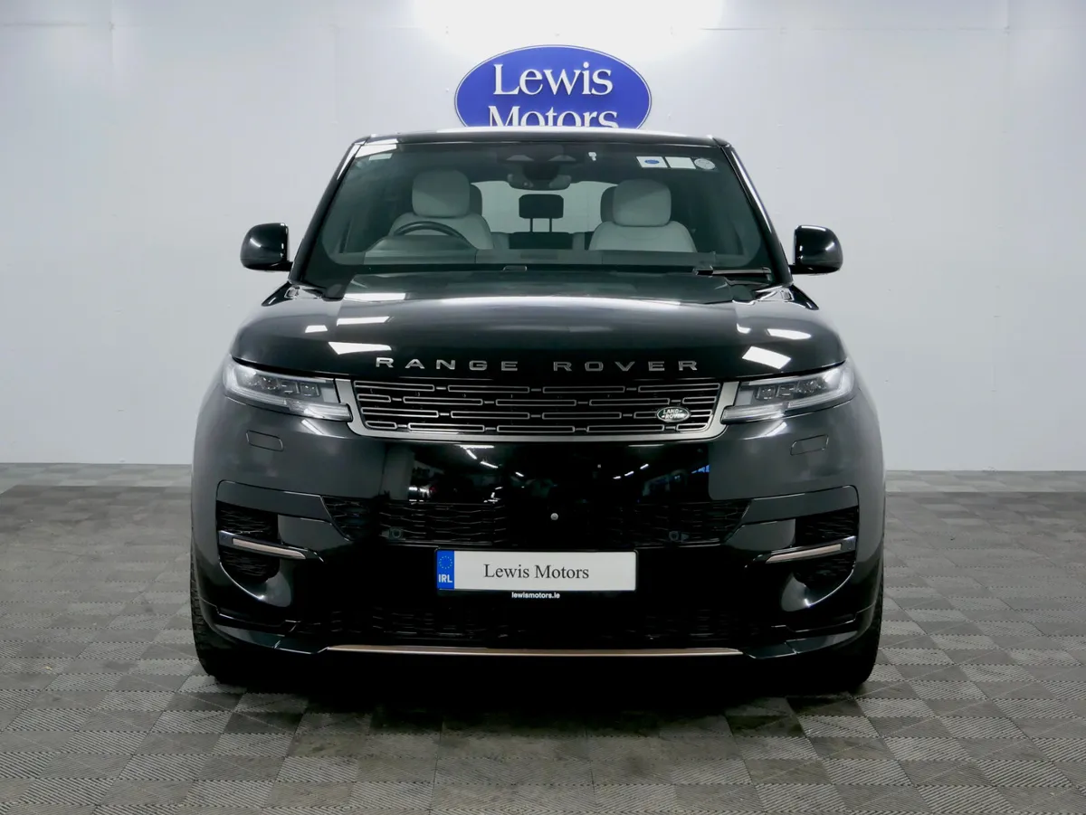 2023 Range Rover Sport Dynamic SE P440e - Image 3