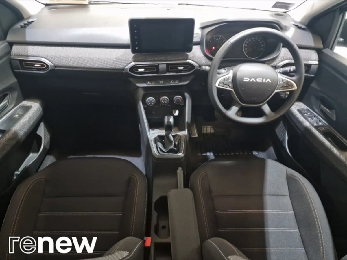 Dacia Sandero Stepway Expression CVT Automatic - Image 3