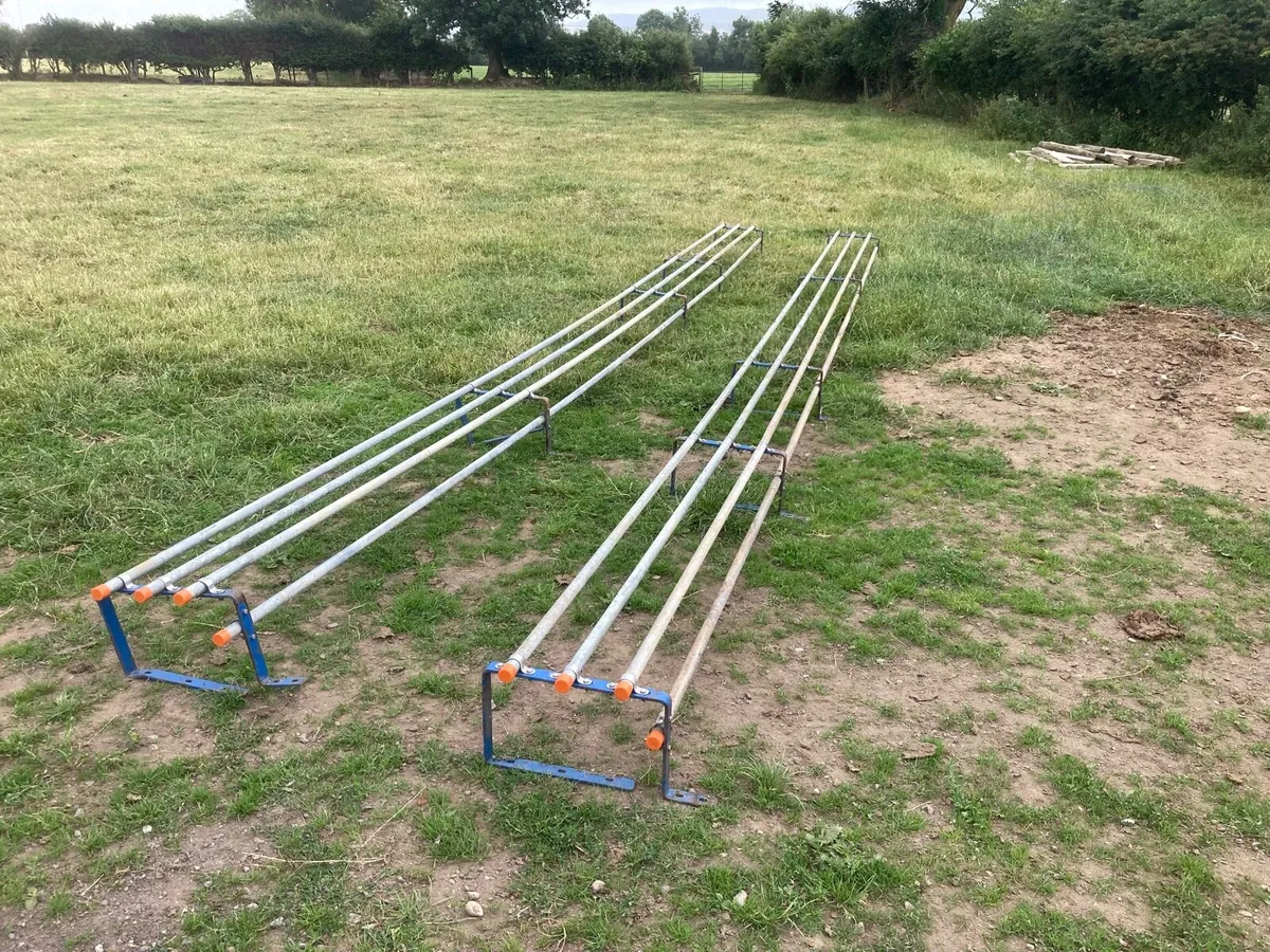 Parlor Feeder Protection Bars - Image 1