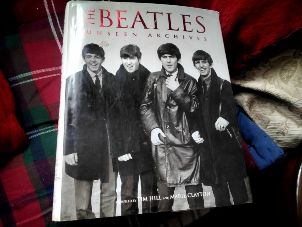 Beatles.  Unseen arçhives. - Image 1