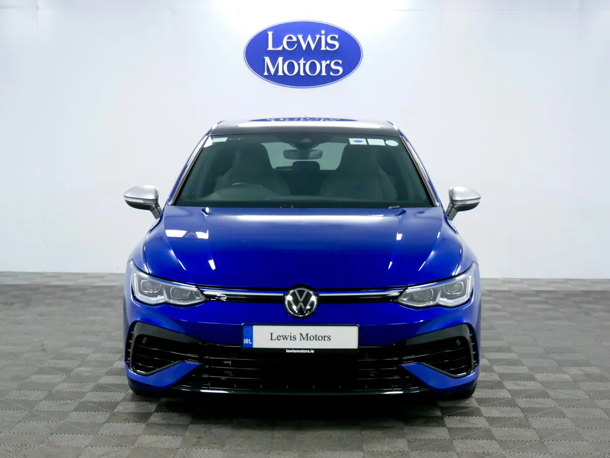 2022 Volkswagen Golf R - Image 3