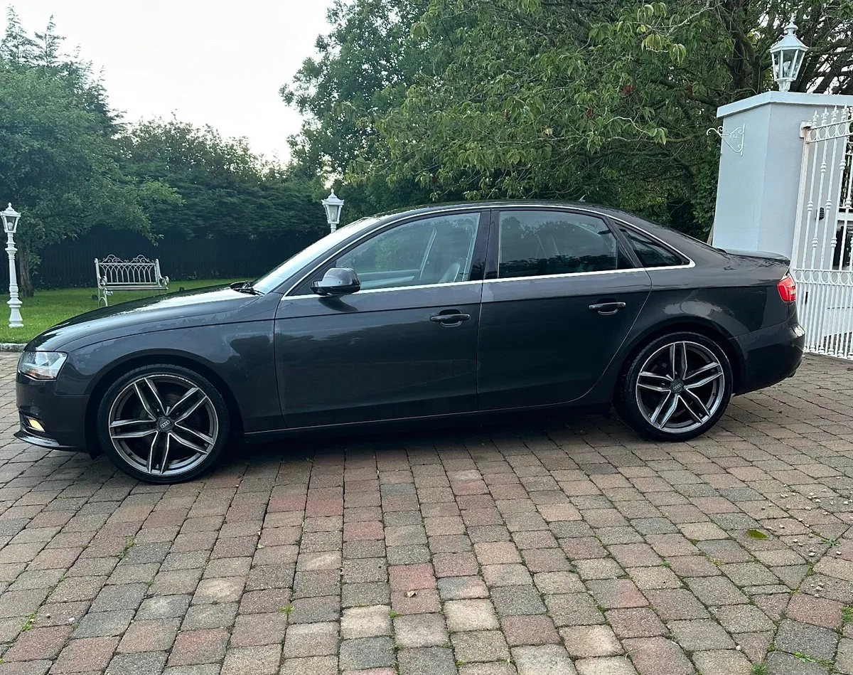 Audi A4 2015 - Image 3