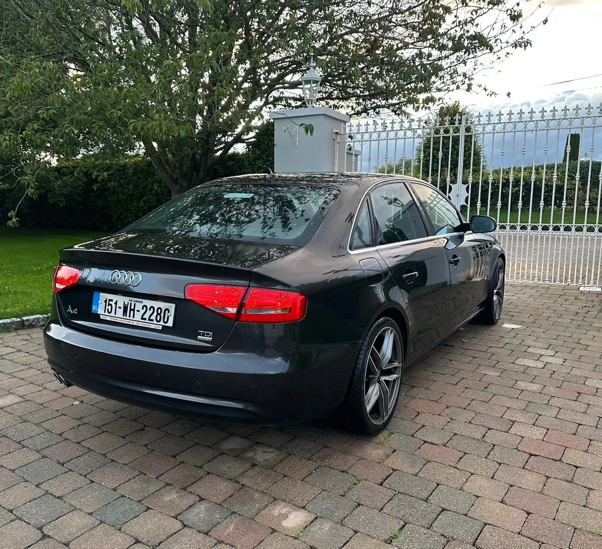 Audi A4 2015 - Image 4