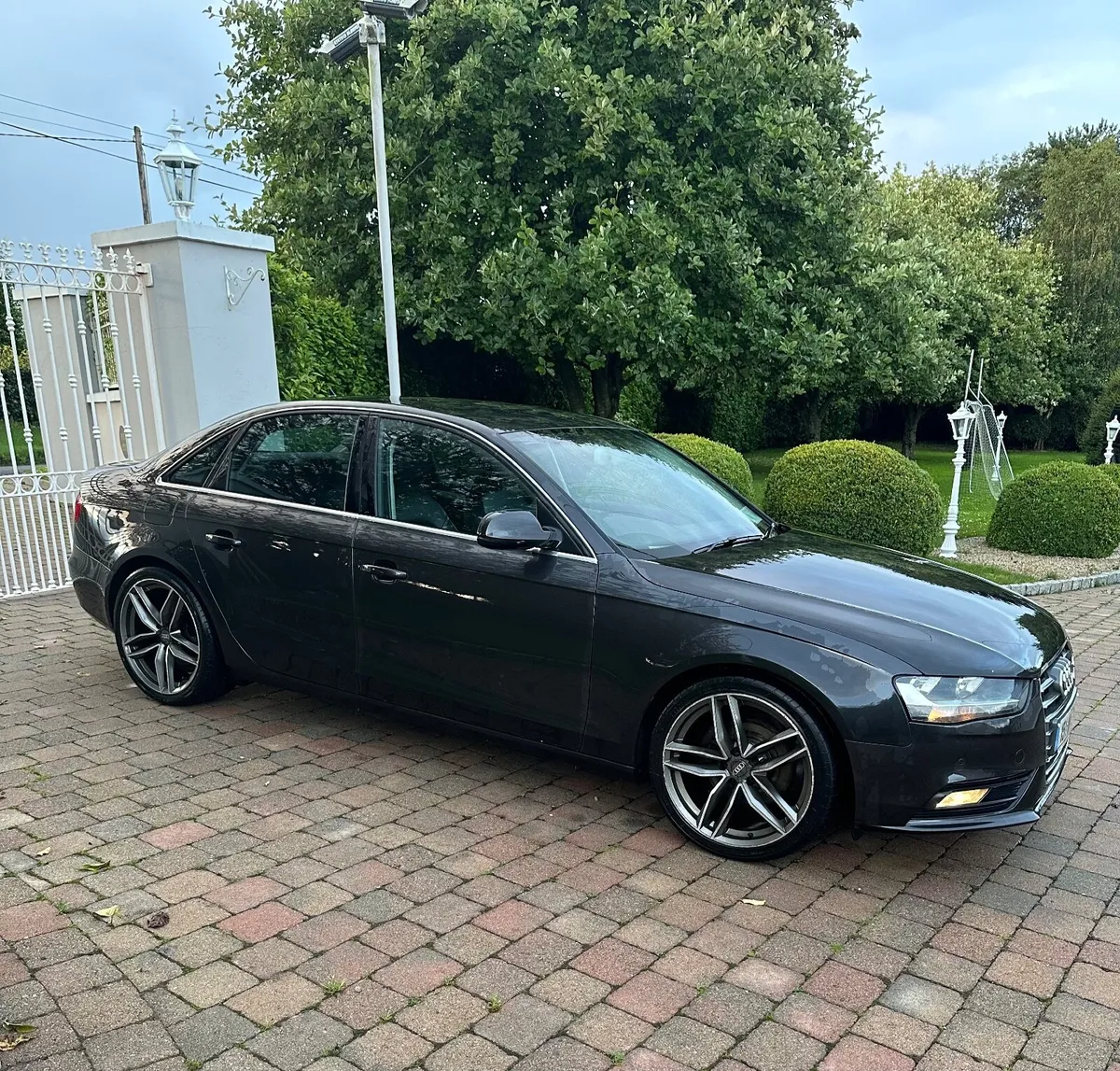 Audi A4 2015 - Image 1