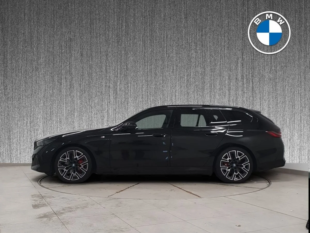 BMW i5 Edrive40 M Sport Pro /panroof / Comfort / - Image 4