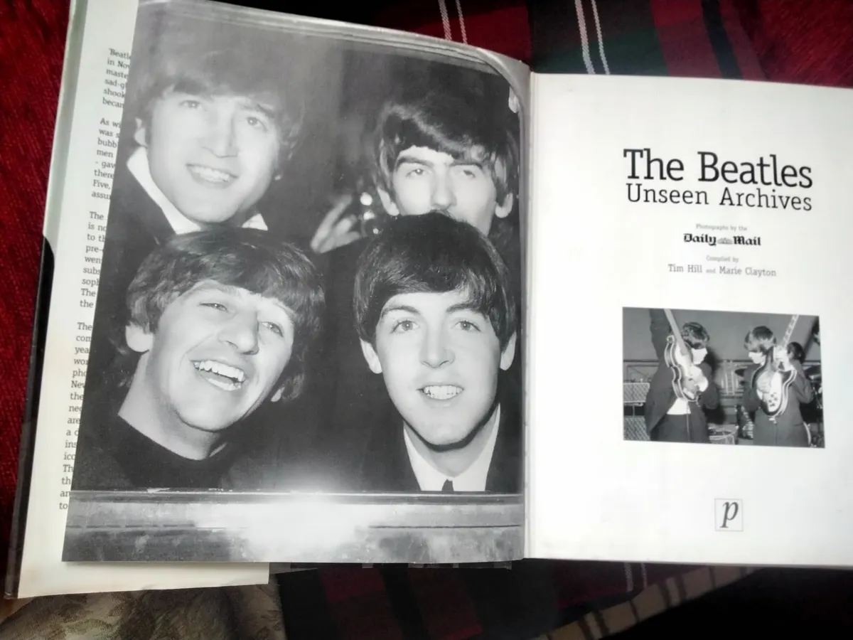 Beatles.  Unseen arçhives. - Image 2