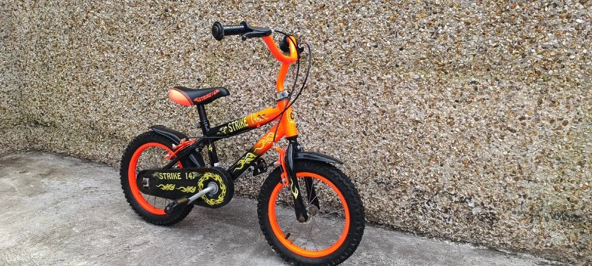 Child's Bike age 3/4 - Image 1