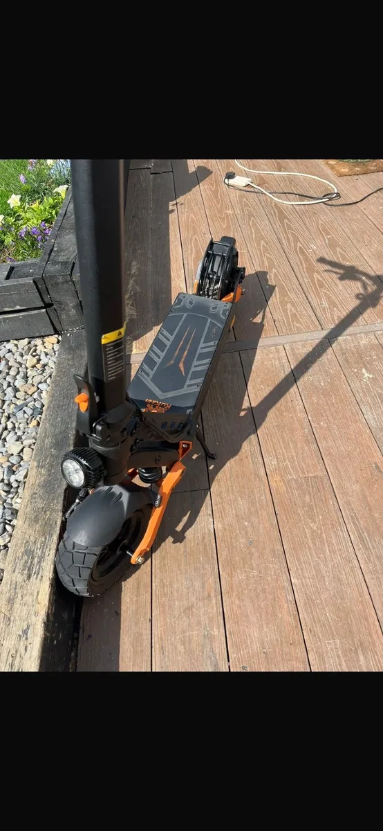 Electric scooter - Image 2