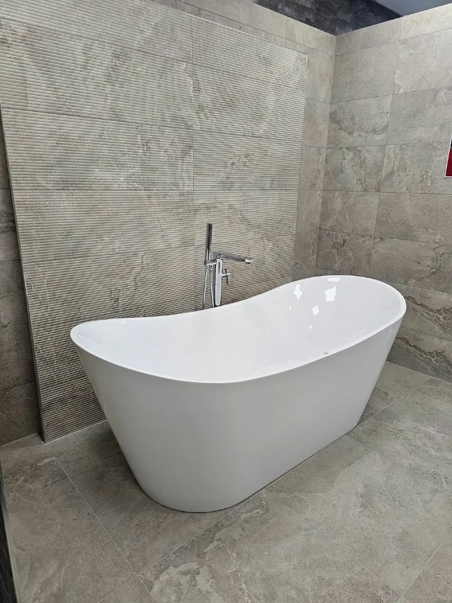 Freestanding Slipper Bath