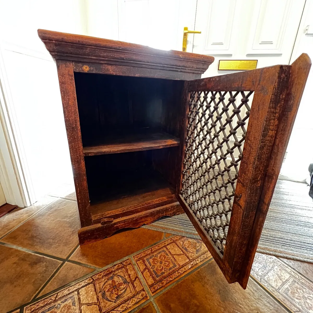 Cabinet Sheesam wood Indian vintage - Image 3