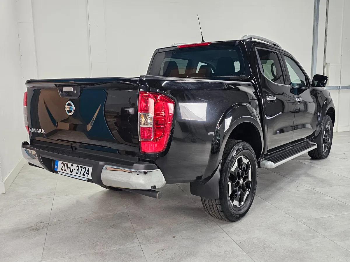 2020 Nissan Navara 2.3 DCi Tekna  Full Nissan Hist - Image 4
