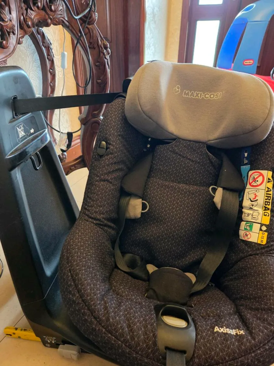 Maxi Cosi Axissfix Air Car Seat - Image 2