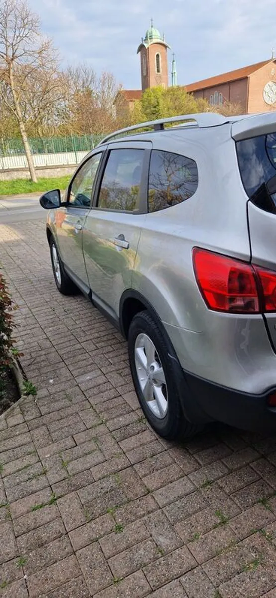 2011 Nissan Qashqai+2 - Image 4