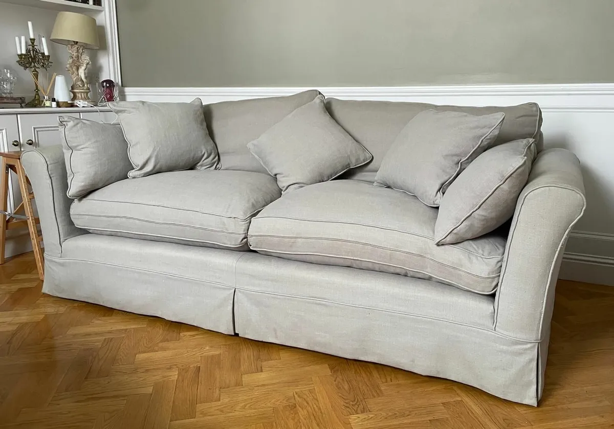 Berwick acclaim large sofa & snuggler - Image 4