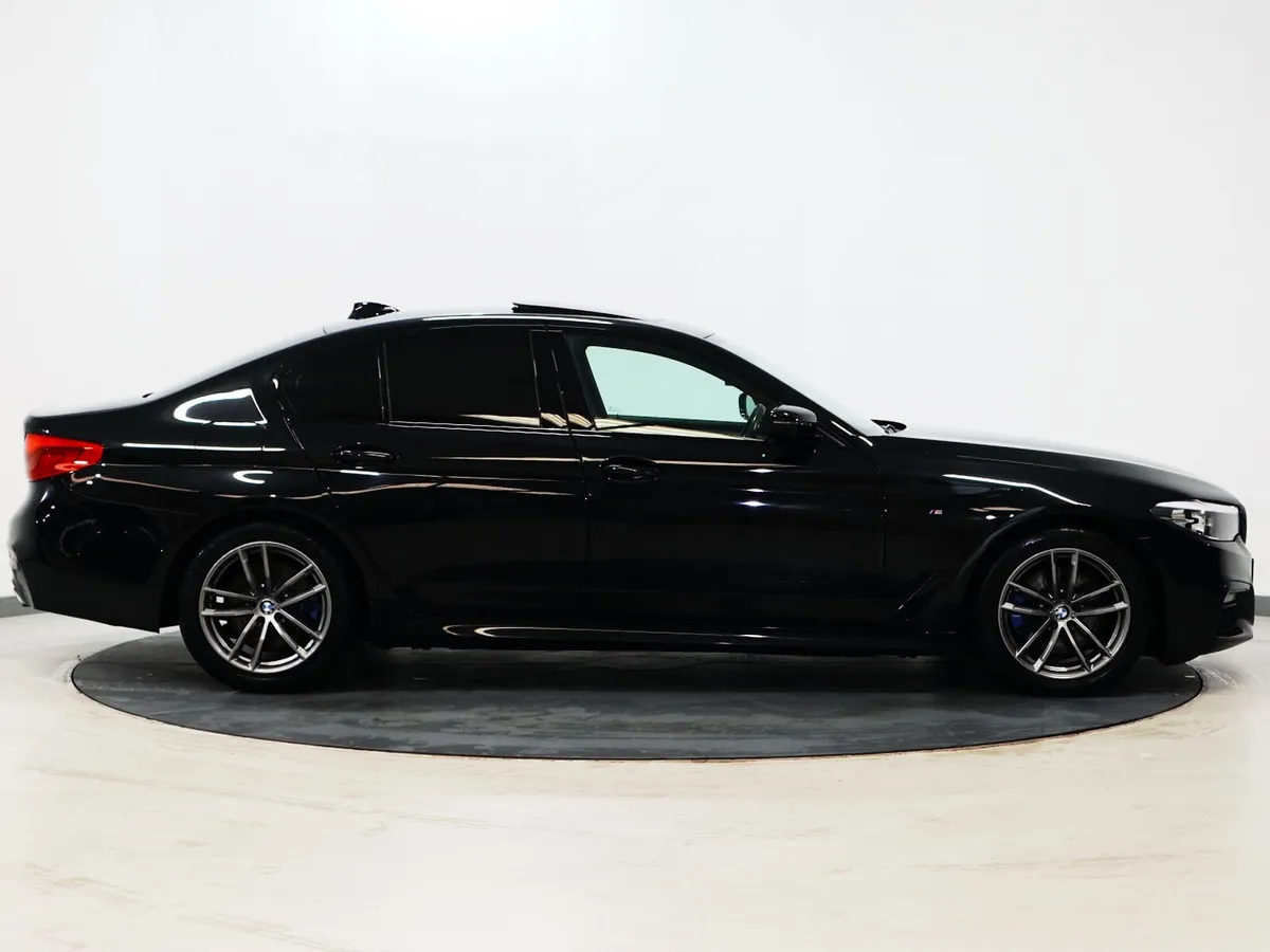 *7* 2019 BMW 5-Series 2.0 M-SPORT AUTO - Image 3