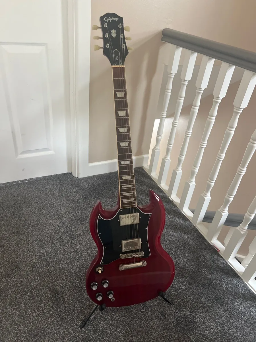 Left handed Red SG (Epiphone) - Image 2