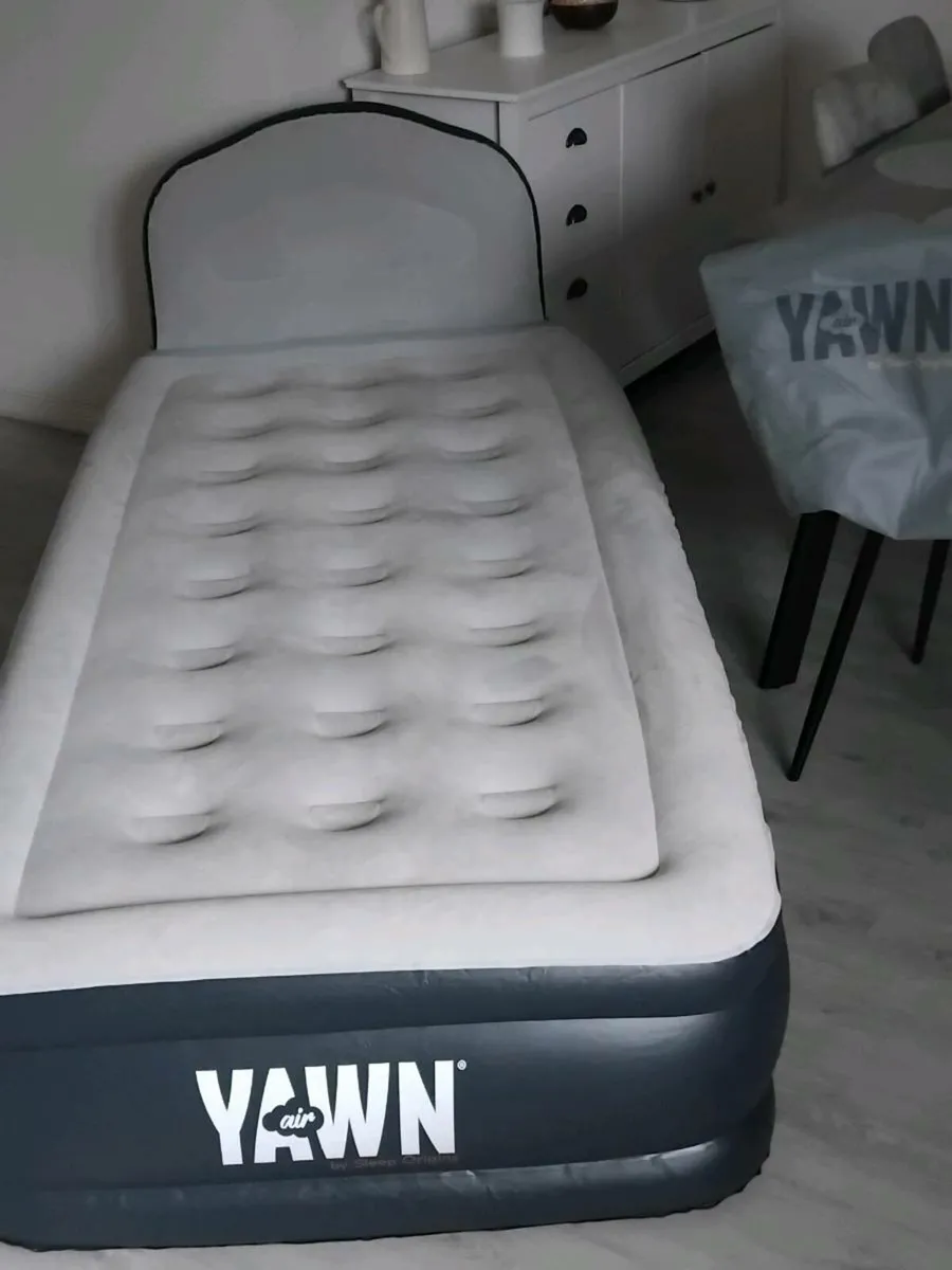 Yawn inflatable bed - Image 2