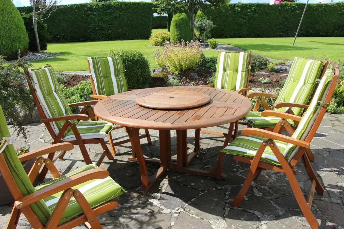 garden furniture - Image 1