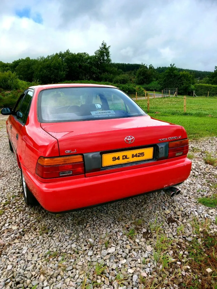 Toyota Corolla E10 Saloon - Image 4
