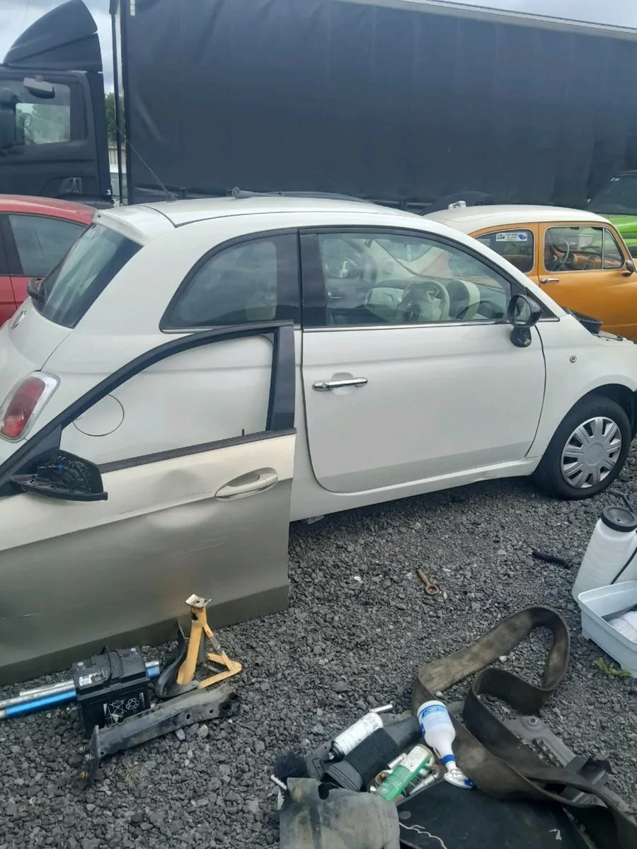 Fiat 500 merc c class - Image 1