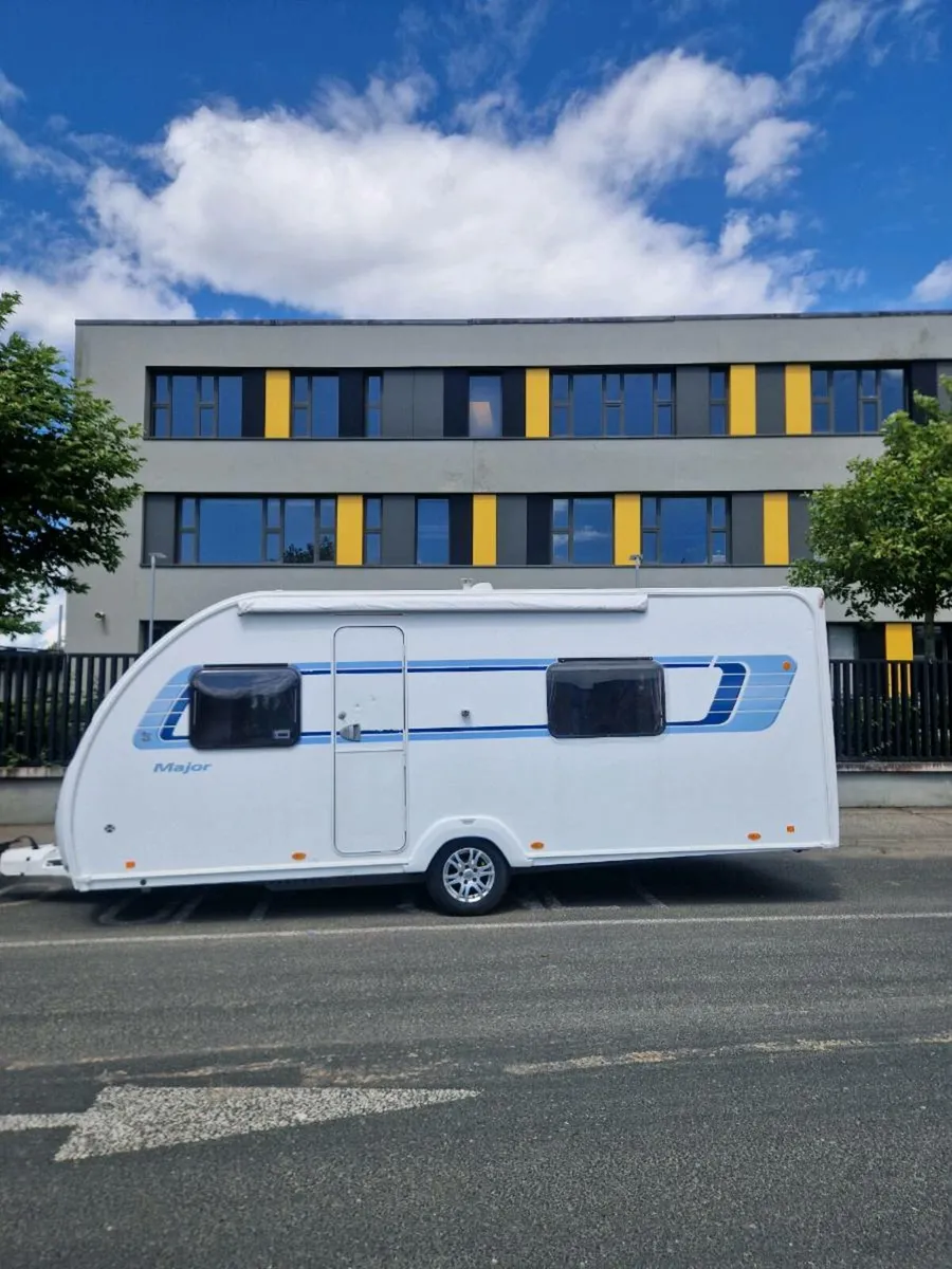 Caravan - Image 2